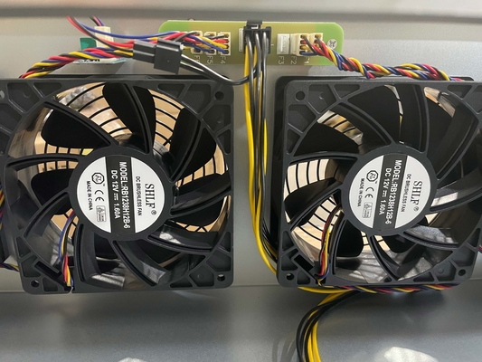 장비 기계 AMD A68 8 Gpu 마이닝 장비 프레임 SSD 128G를 채굴하는 BTC ETH GPU